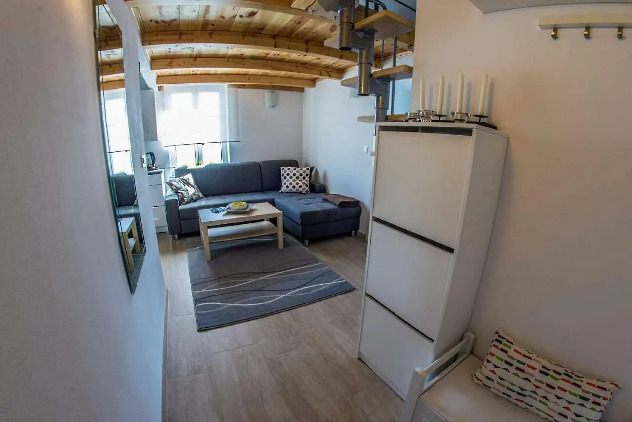 Apartments Nikic Banjole 0*,  Croatia