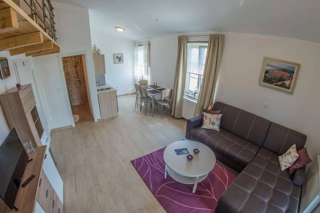 Apartments Nikic Banjole Croatia